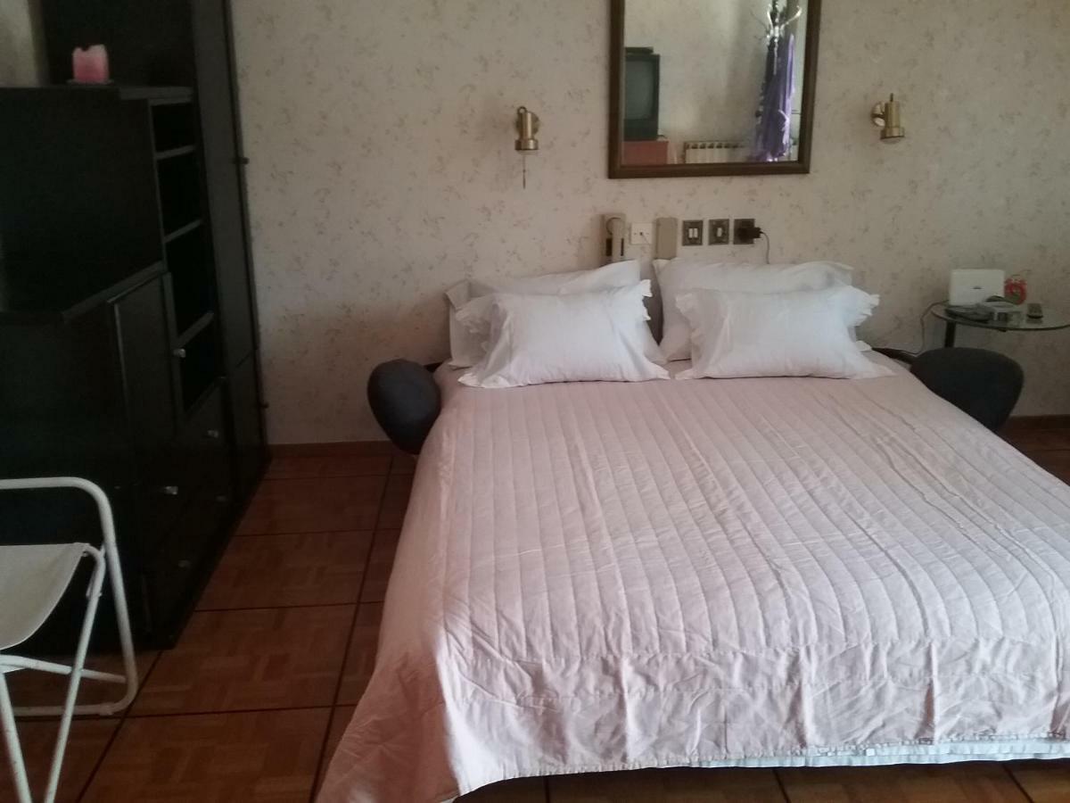 Maisonette Afroditi Villa Peraía Екстериор снимка