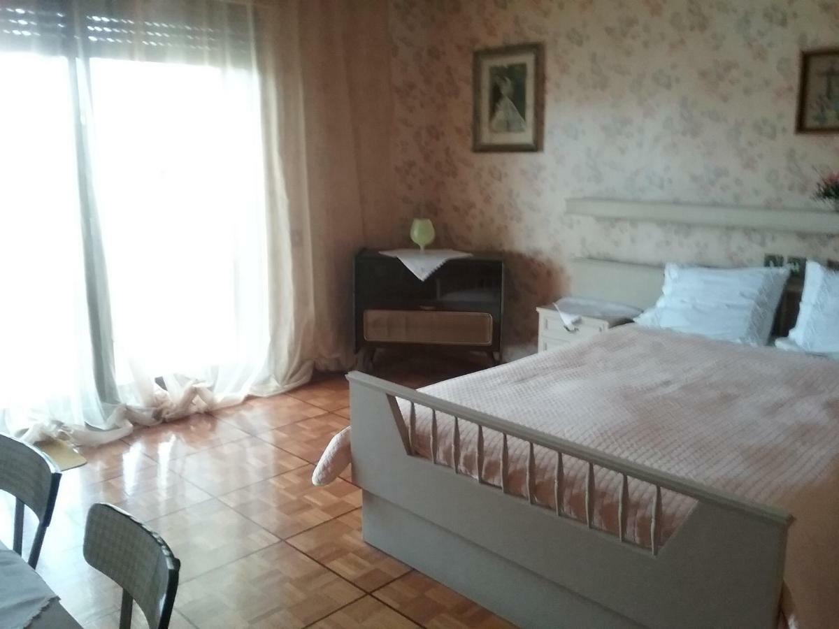 Maisonette Afroditi Villa Peraía Екстериор снимка